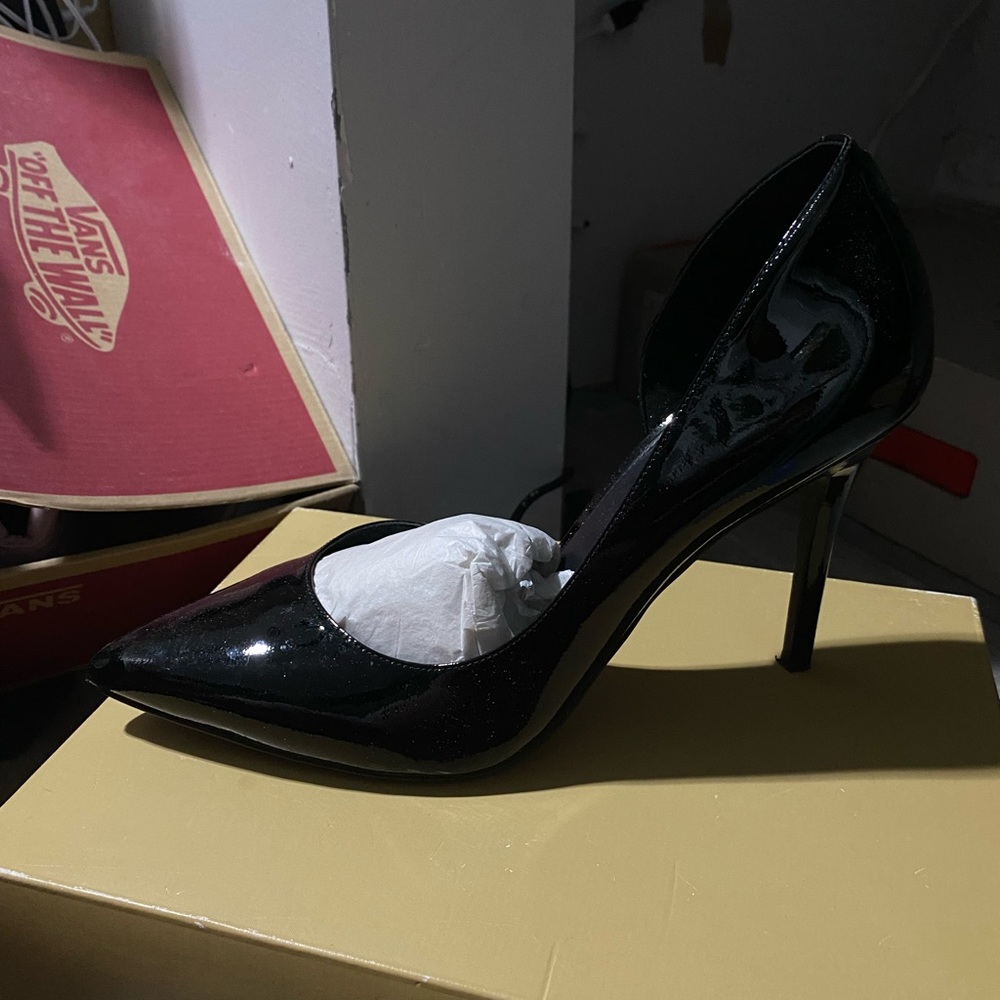 Black Michael kors heels, only worn once